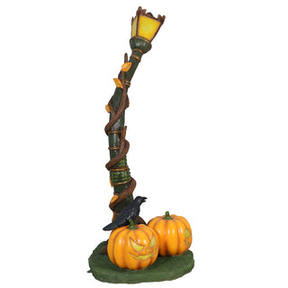 SPOOKY LAMP POST